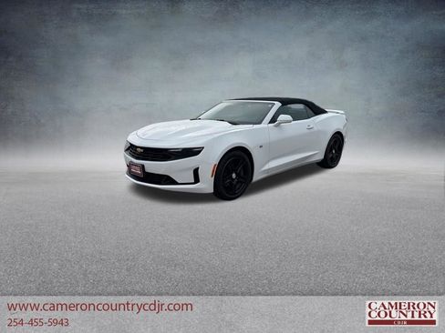 Used 2023 Chevrolet Camaro LT RWD image 7