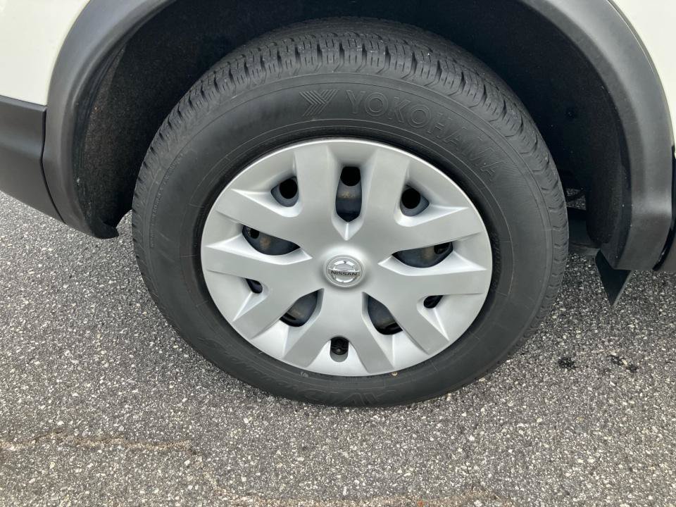 Used 2019 Nissan Rogue Sport S AWD/4WD image 27