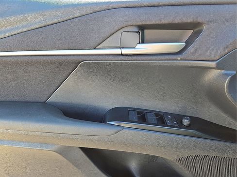 Used 2025 Toyota Camry LE image 22