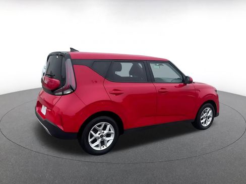Used 2025 Kia Soul LX w/ LX Technology Package image 14