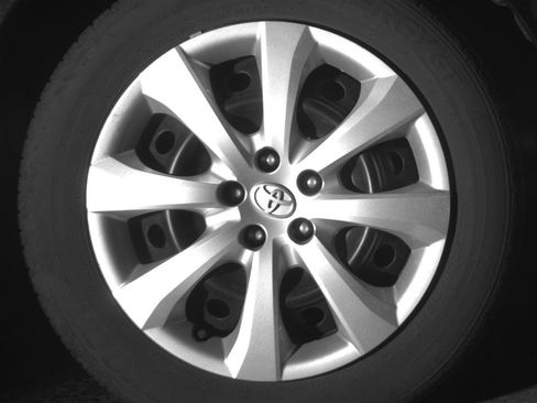 Used 2025 Toyota Corolla LE FWD image 13