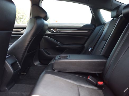 Used 2020 Honda Accord Sport image 15