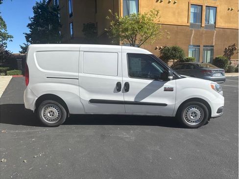 Used 2022 RAM ProMaster City Tradesman FWD image 6