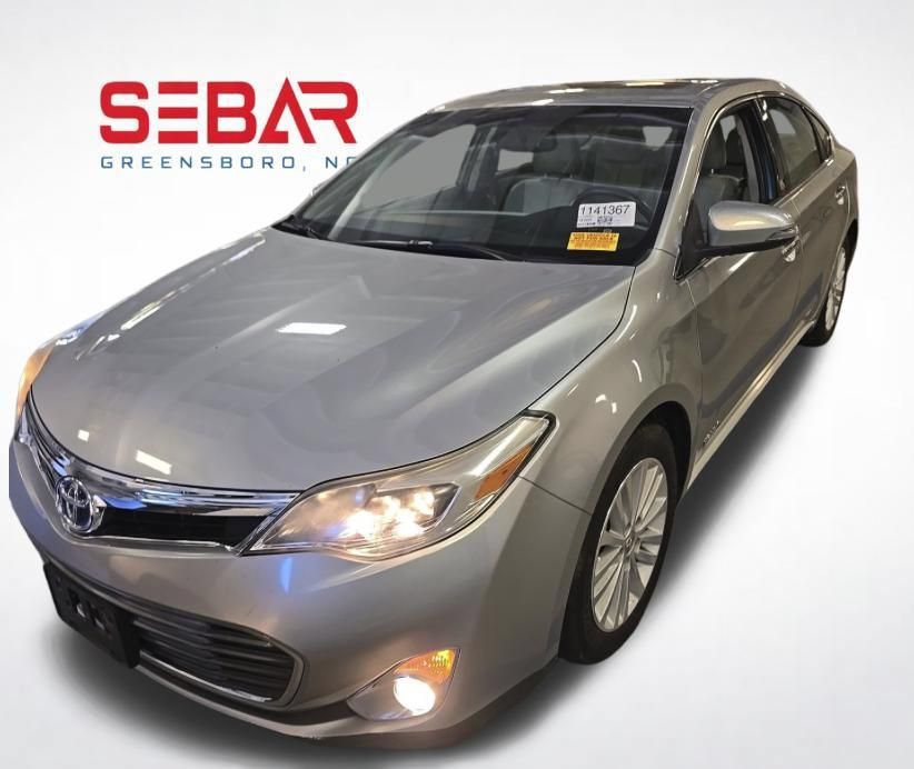 Used 2015 Toyota Avalon XLE Touring FWD image 1