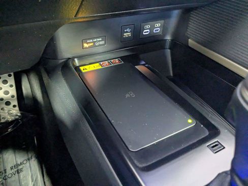Used 2026 Toyota Camry SE FWD image 26
