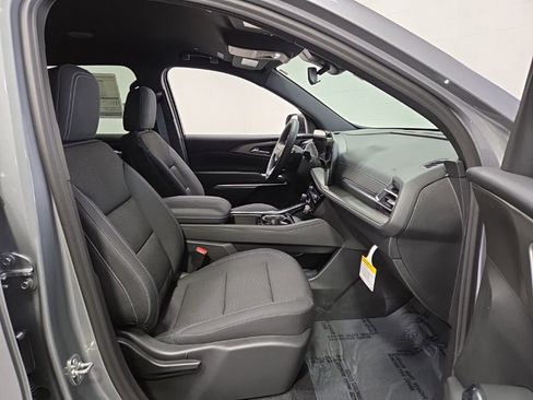 New 2026 Chevrolet Traverse LT image 10