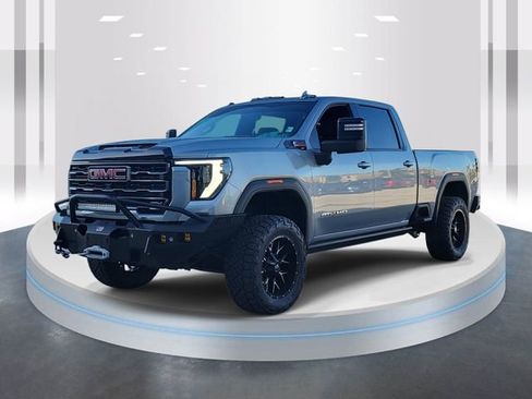 Used 2024 GMC Sierra 3500 AT4 w/ AT4 Premium Plus Package image 3