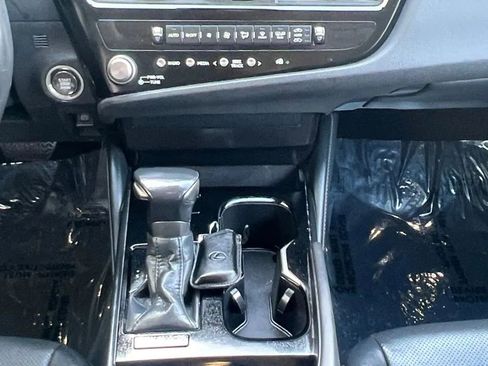 Used 2023 Lexus ES 350 w/ Accessory Package (Z1) FWD image 11
