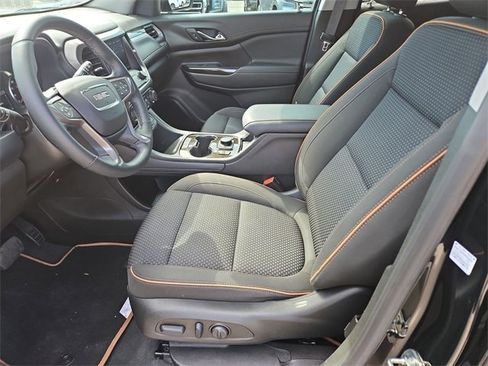 Used 2023 GMC Acadia AT4 image 18