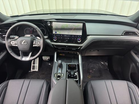 Used 2025 Lexus TX 500h AWD w/ Technology Package image 12