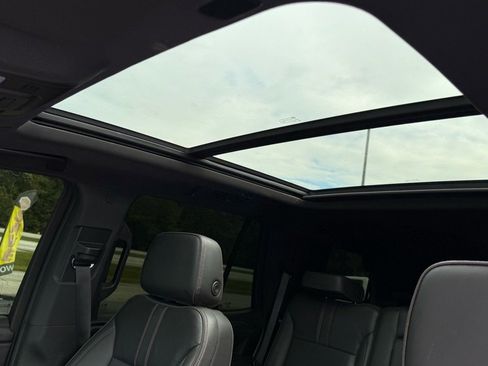 Used 2023 Chevrolet Tahoe RST image 18