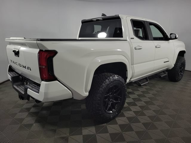 Used 2026 Toyota Tacoma SR5 AWD/4WD image 7
