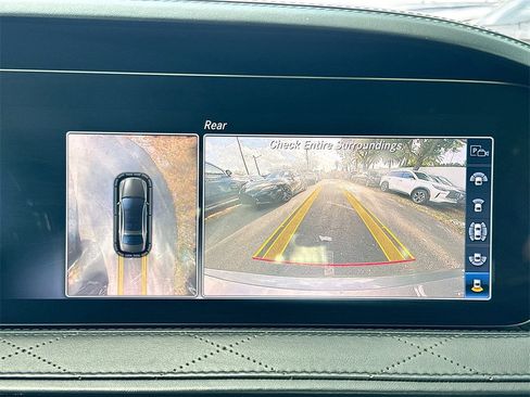 Used 2018 Mercedes-Benz S 560 4MATIC Sedan w/ Premium Package image 15
