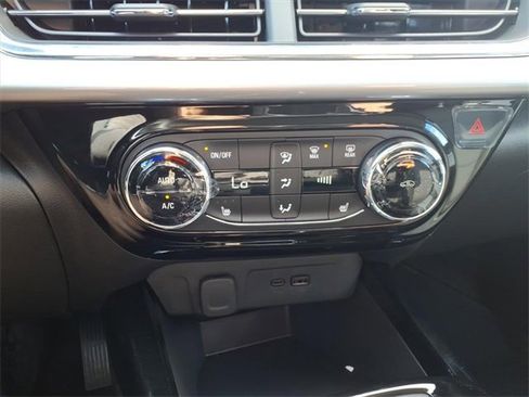 New 2026 Chevrolet Trax LT w/ Driver Confidence Package image 18