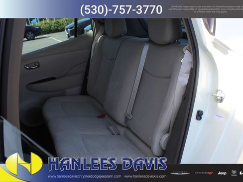 Used 2012 Nissan Leaf SV FWD image 13