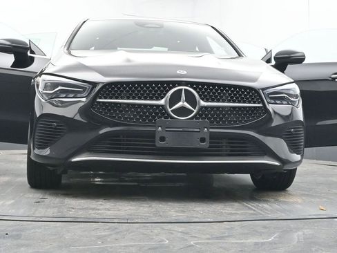 Used 2025 Mercedes-Benz CLA 250 4MATIC image 67