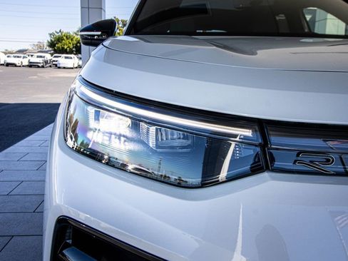 New 2026 Volkswagen Tiguan SE R-Line image 6