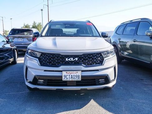 Certified 2022 Kia Sorento SX image 5