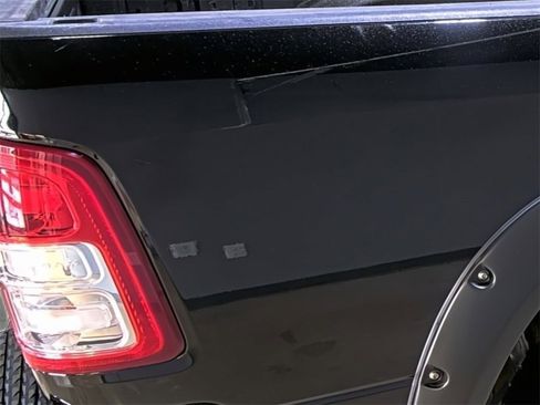 Used 2022 RAM 2500 Tradesman w/ Chrome Appearance Group image 13