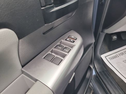 Used 2020 Toyota Sequoia SR5 w/ Carpet Mat Package (TMS) AWD/4WD image 11