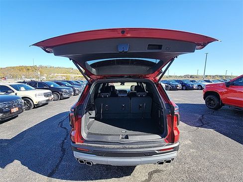 New 2026 Chevrolet Traverse LT image 32