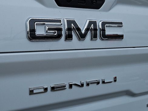 New 2026 GMC Sierra 3500 Denali Ultimate AWD/4WD image 19