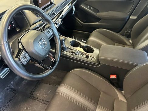 Used 2025 Honda Civic Sport image 10