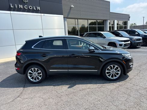 Used 2018 Lincoln MKC Select FWD image 8