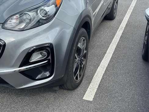 Used 2022 Kia Sportage EX w/ EX Technology Package AWD/4WD image 4