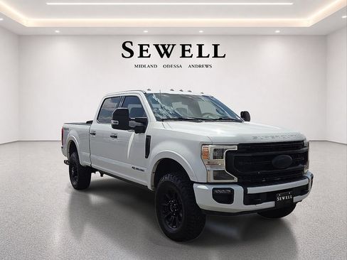 Used 2020 Ford F250 Platinum w/ Tremor Off-Road Package AWD/4WD image 6