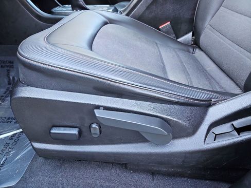 Used 2022 GMC Canyon AT4 image 23