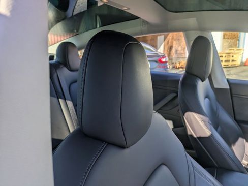 Used 2018 Tesla Model 3 Long Range image 15