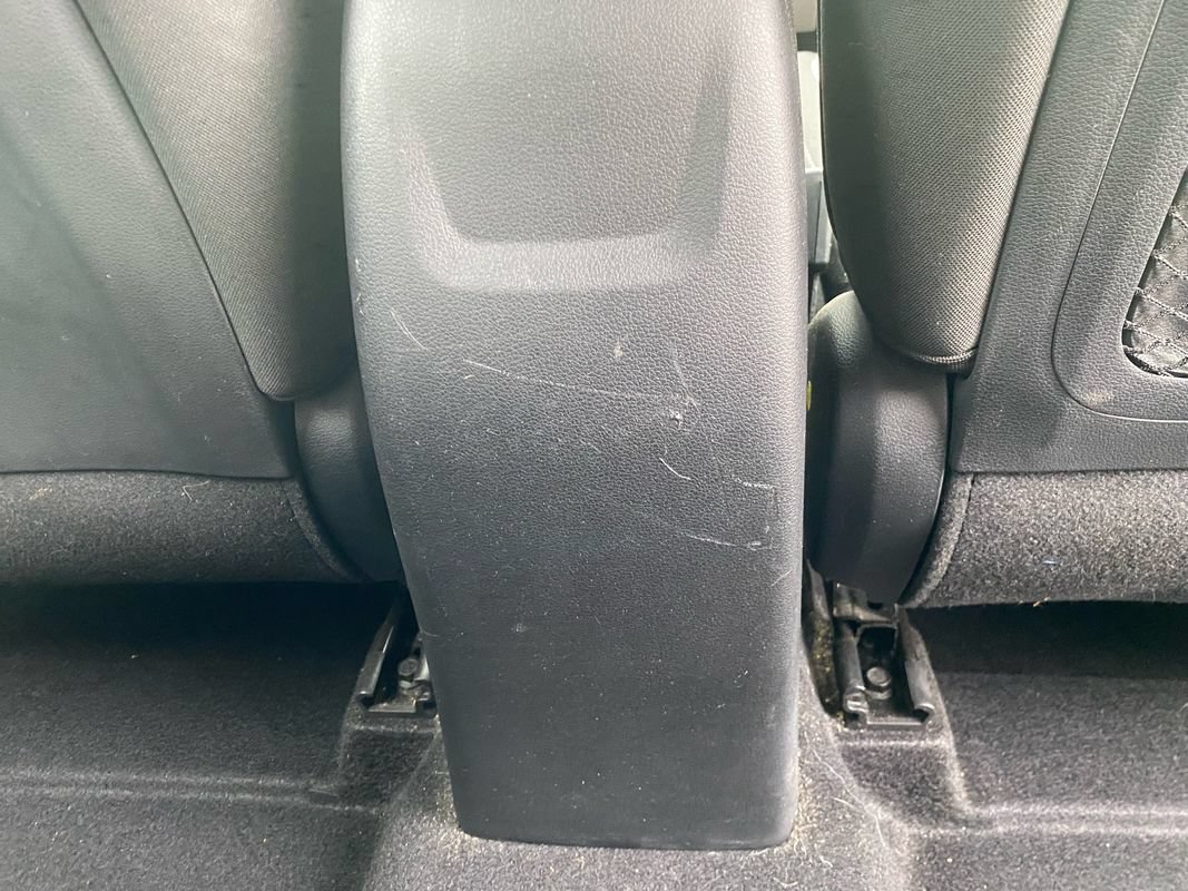 Used 2021 Hyundai Venue SEL FWD image 33
