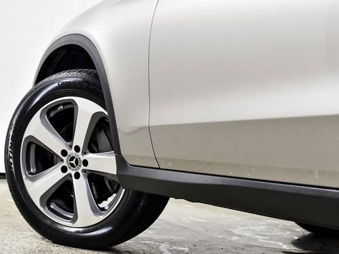 Certified 2022 Mercedes-Benz GLC 300 w/ Premium Package Lite image 15