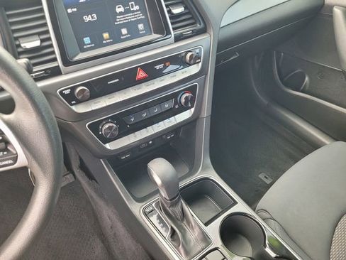 Used 2019 Hyundai Sonata SE image 19