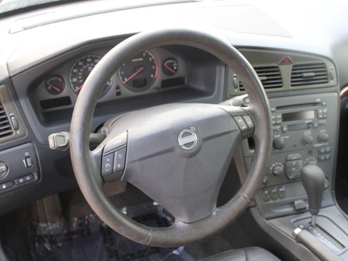 Used 2003 Volvo S60 2.4 FWD image 10