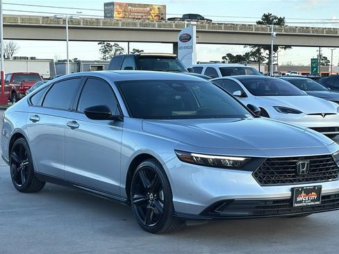 Used 2024 Honda Accord Sport image 7