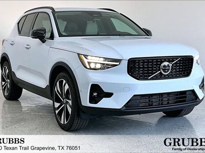 New 2026 Volvo XC40 B5 Ultra w/ Protection Package Premier