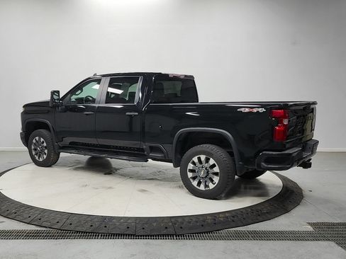 Used 2024 Chevrolet Silverado 2500 Custom w/ Custom Value Package AWD/4WD image 5