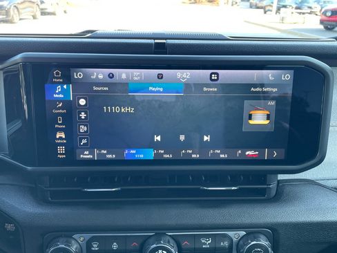 Used 2025 Jeep Wrangler Sport AWD/4WD image 15