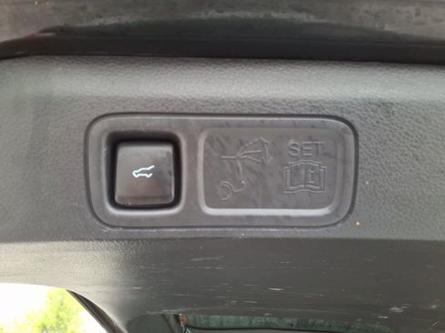 Used 2024 Ford Expedition Limited AWD/4WD image 24