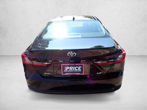 Used 2025 Toyota Camry LE FWD image 3