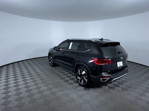 Used 2024 Volkswagen Taos SEL AWD/4WD image 7