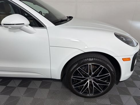 Certified 2024 Porsche Macan AWD/4WD image 13