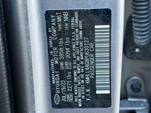 Used 2023 Hyundai Elantra SE image 40