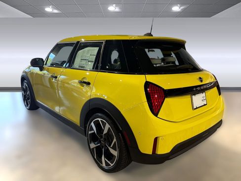 New 2026 MINI Cooper S image 3