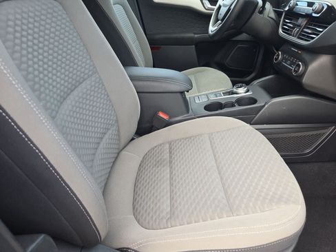Used 2020 Ford Escape SE FWD image 19