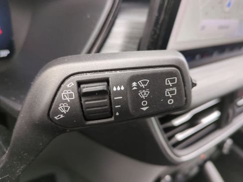 Certified 2024 Ford Escape Platinum image 25