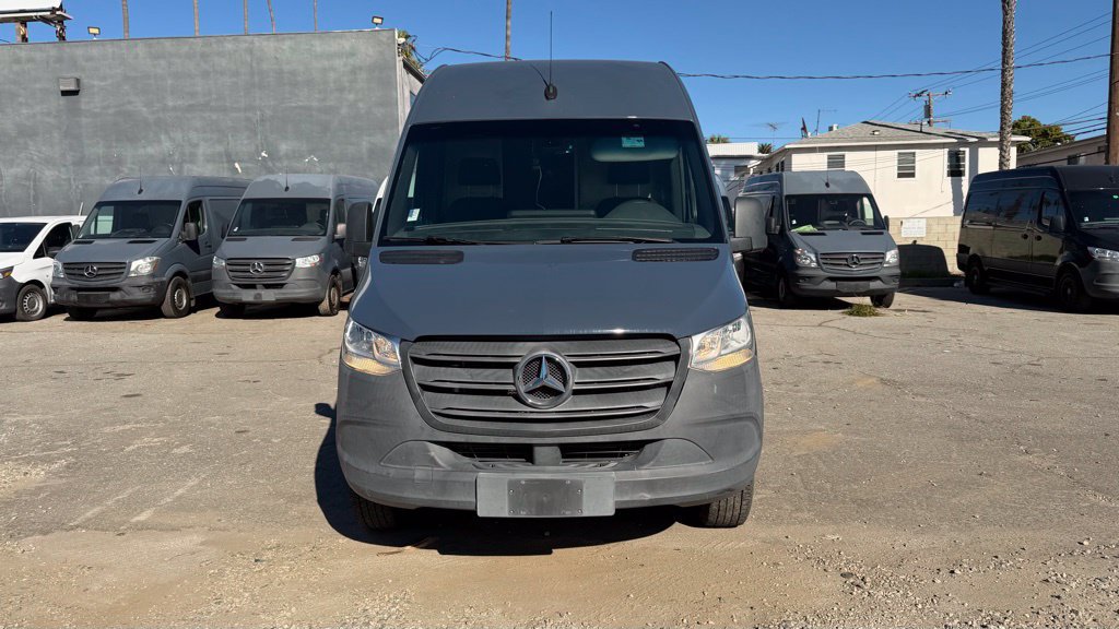 Used 2019 Mercedes-Benz Sprinter 144 image 2
