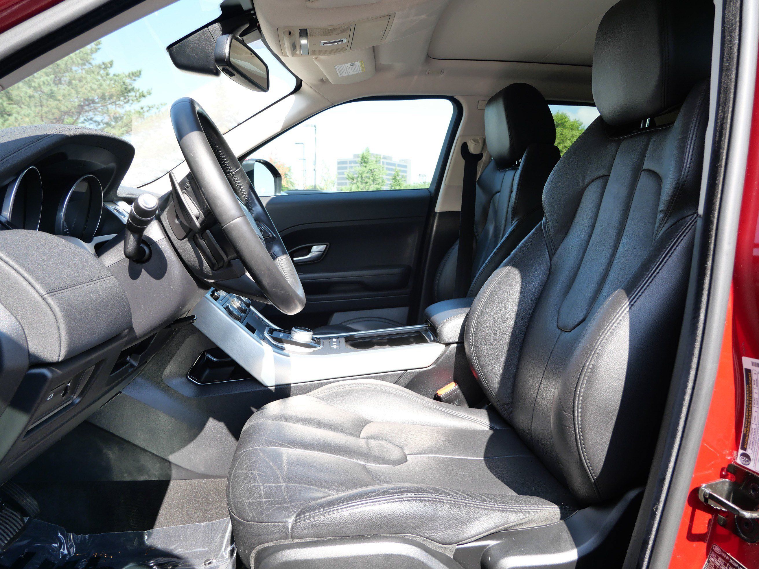 Used 2015 Land Rover Range Rover Evoque Pure Plus AWD/4WD image 13